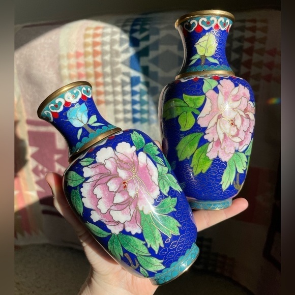VTG Mid Century Chinese 6" Tall Filagree Enamel Cloisonné Vases Set of 2 Blue - Picture 1 of 14
